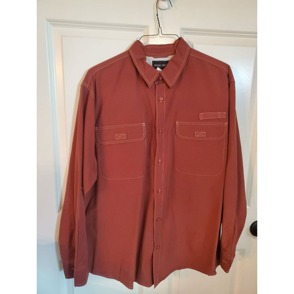 Stone Creek Men Dress Shirt Size XL button up w/pockets and long sleeves Red